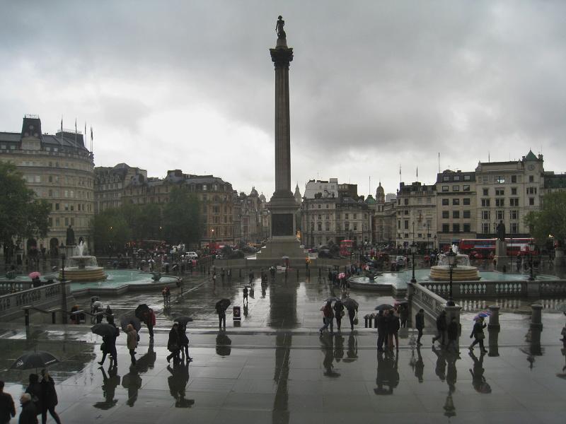 Trafalgar square od Nrodnej galrie (Nelson je len od zadu :))