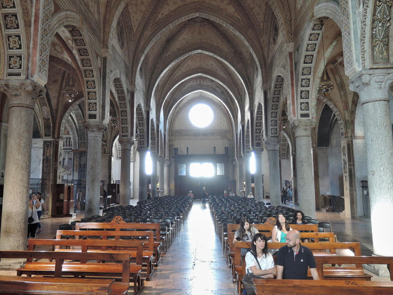 Santa Maria Delle Grazie - pohad k vstupu