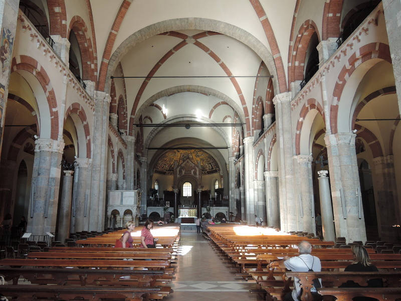 Bazilika sv. Ambrza (Basilica di Sant'Ambrogio)