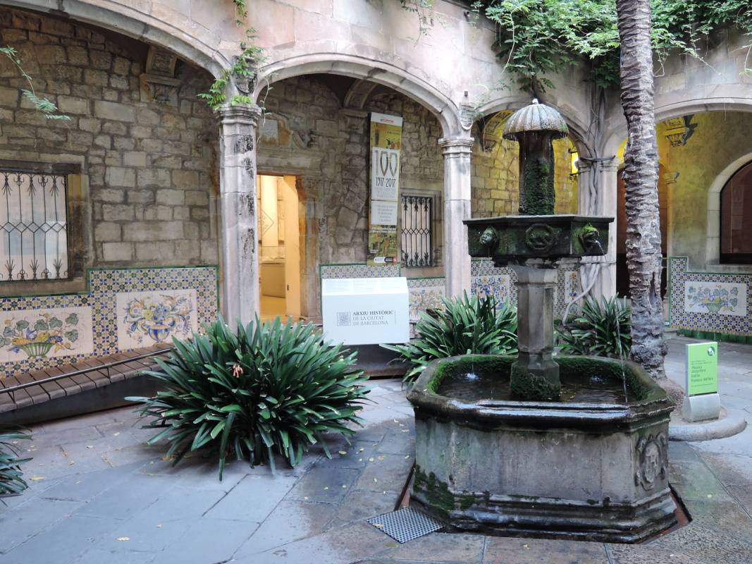 Barcelnska arcidiecza - ndvorie
