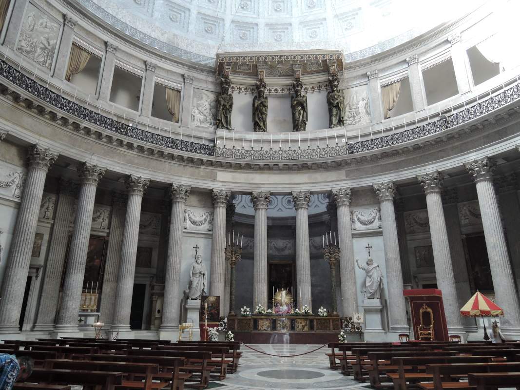 Bazilika svatho Frantika z Pauly