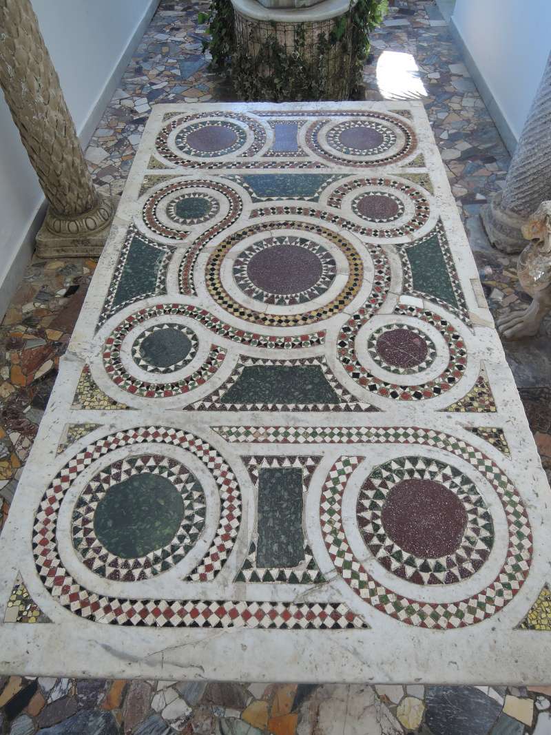 San Michele - mozaika stola