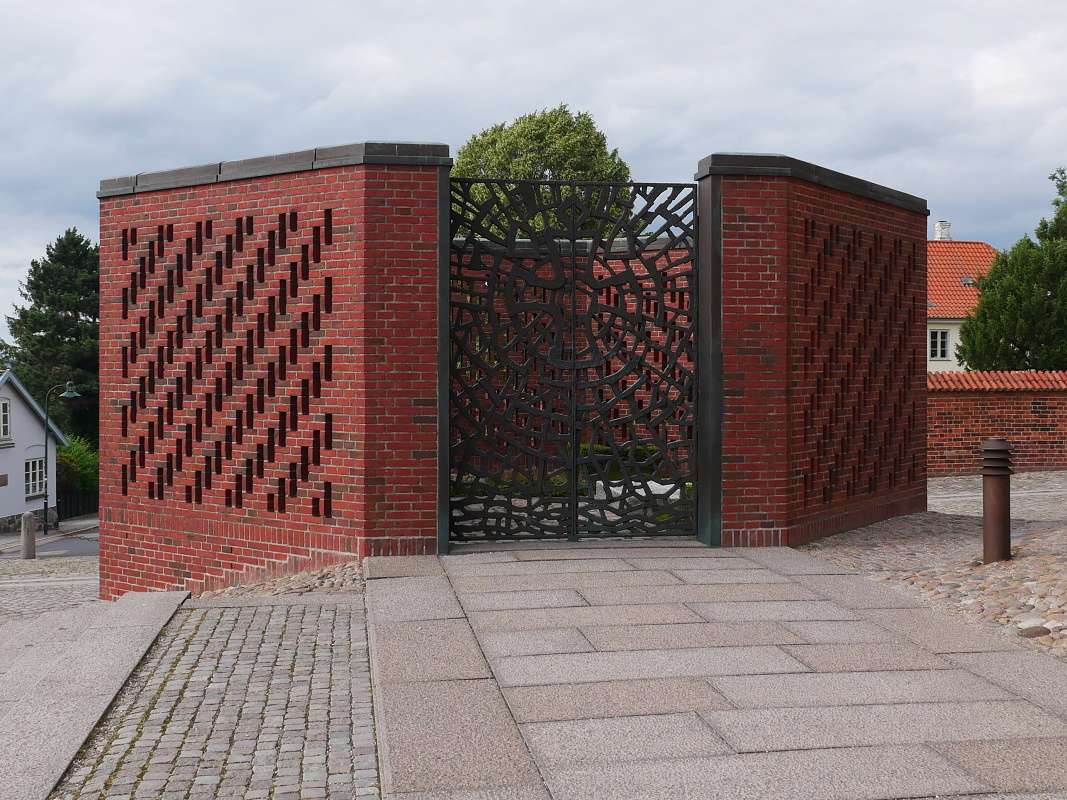 Katedrla v Roskilde - hrobka Frederika IX. a Ingrid