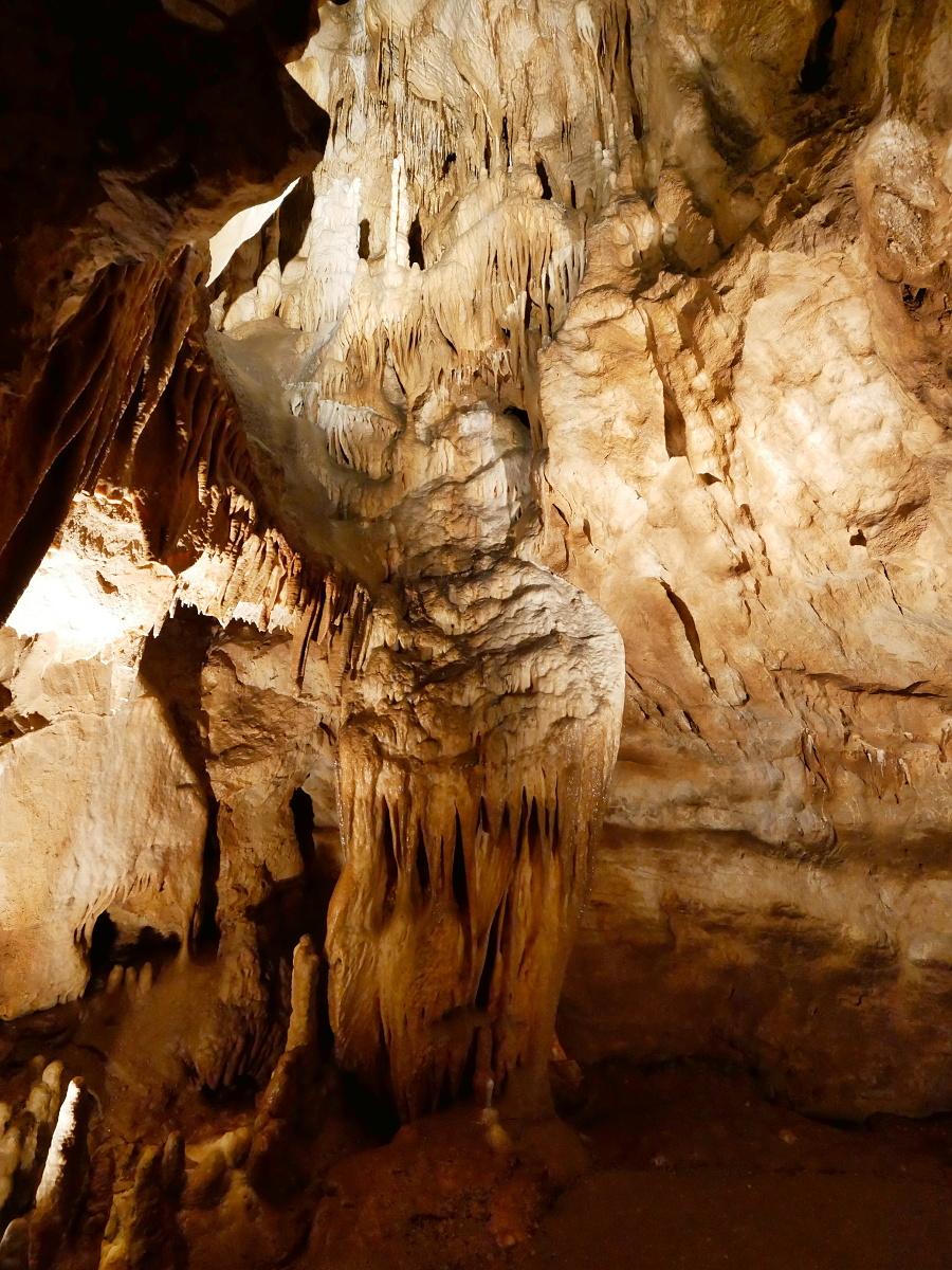Jasovsk jaskya - sie s krdlom anjela