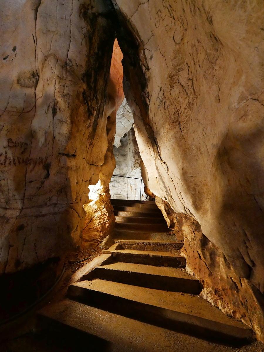 Jasovsk jaskya - vstup do Husitskej siene