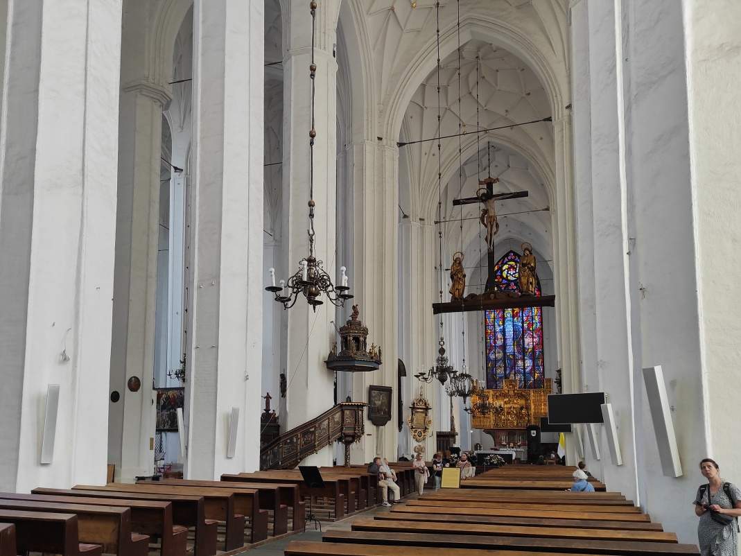 Marinska bazilika - ovea lepie odfoten okno za oltrom!