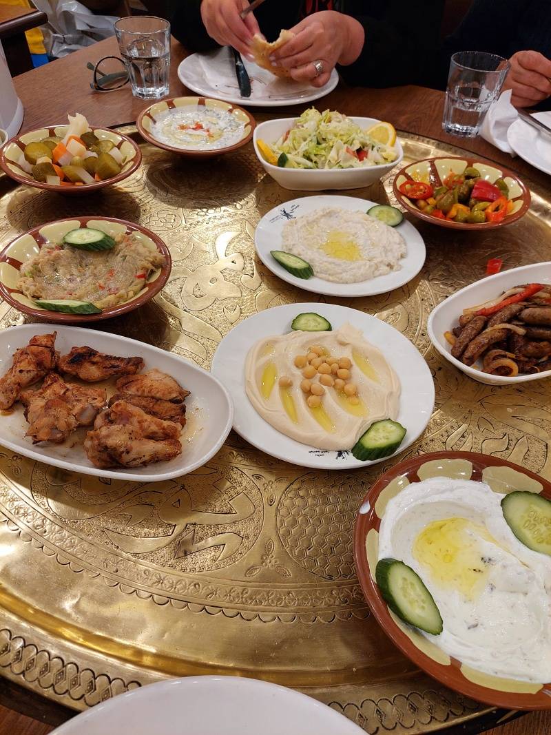 Veera v Tawaheen Al-Hawa restaurant - predjedlo