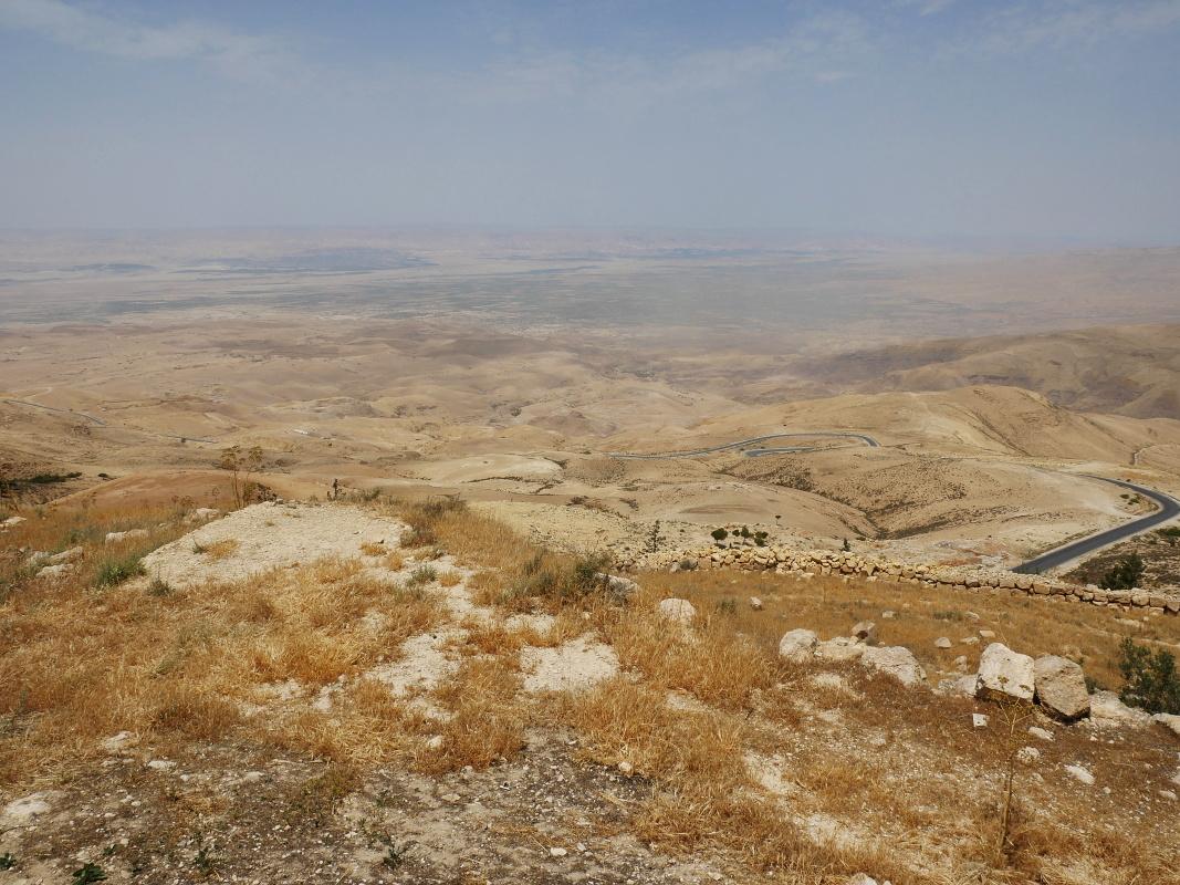 Hora Nebo - o videl Moji, smer Jeruzalem a Jericho