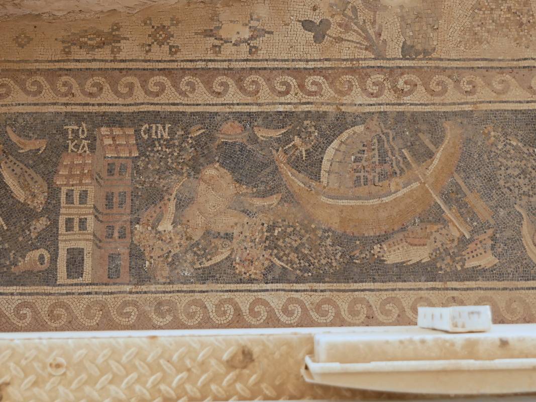 Umm Ar-Rasas - komplex kostolov sv. tefana s mozaikovmi dlabami z rznych obdob