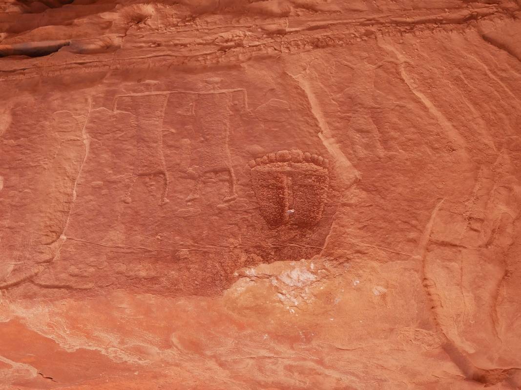 Kaon Jebel Khazali - petroglyfy s nboenskm vznamom