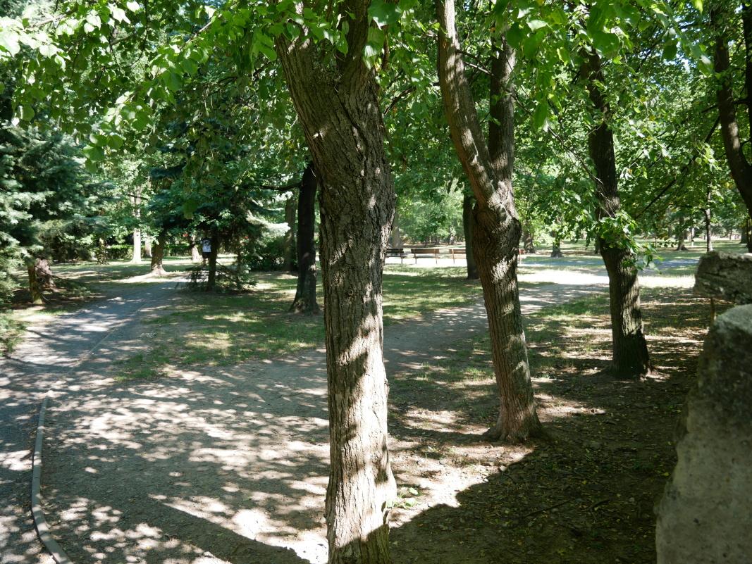 Kunratice - zmeck park bol zatvoren kvli skromnej akcii