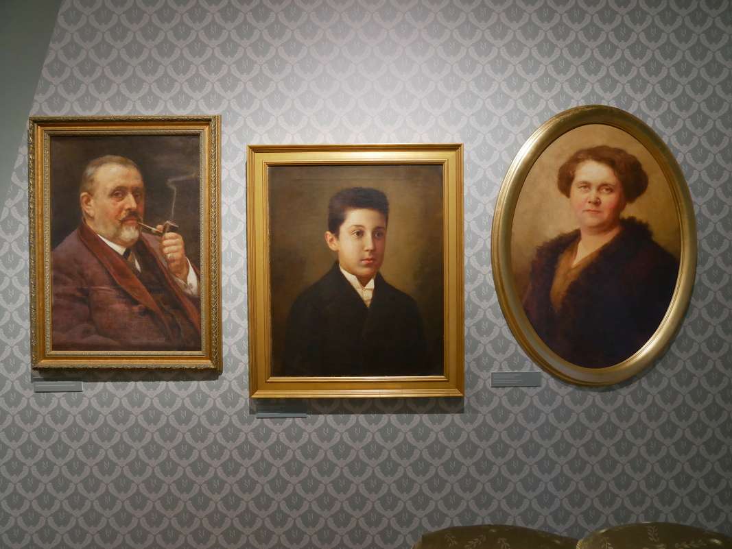 Druh izba - rodina - zava otec Gza Grosschmid, mal Sndor a matka Margit Ratkovszky