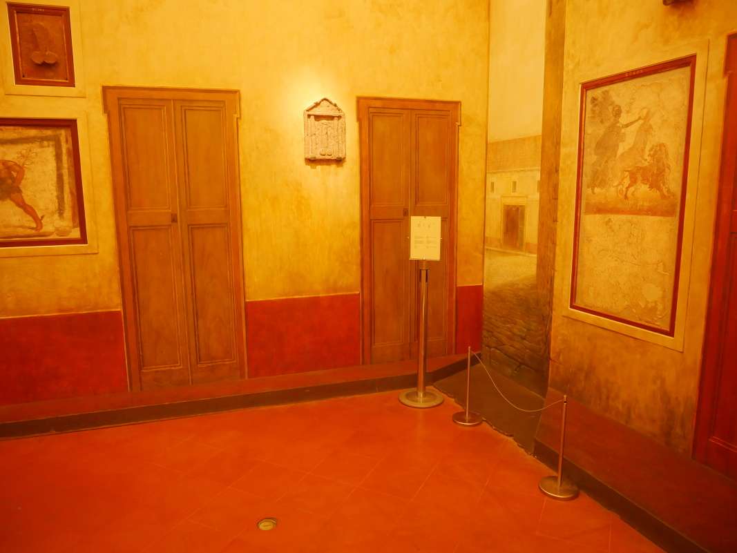 Tajn kabinet, erotick fresky a predmety z Pompej a Herculanea