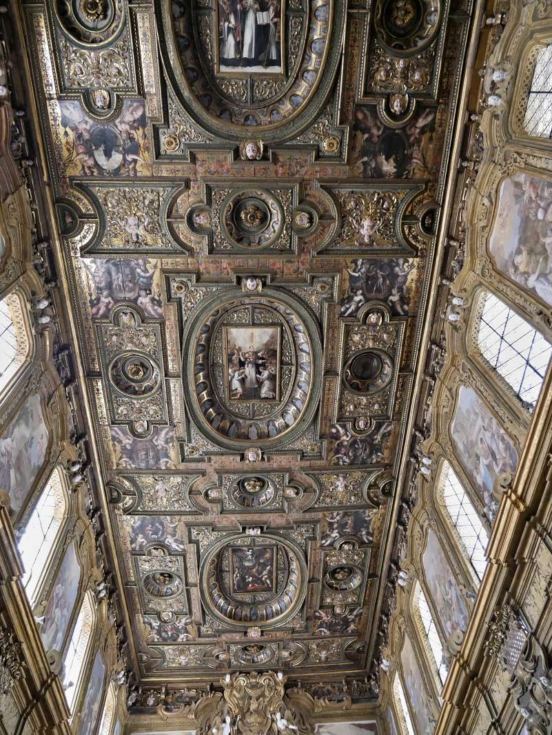 Kostol San Gregorio Armeno - kazetov strop s vjavmi zo ivota sv. Gregora, r.1580-1584