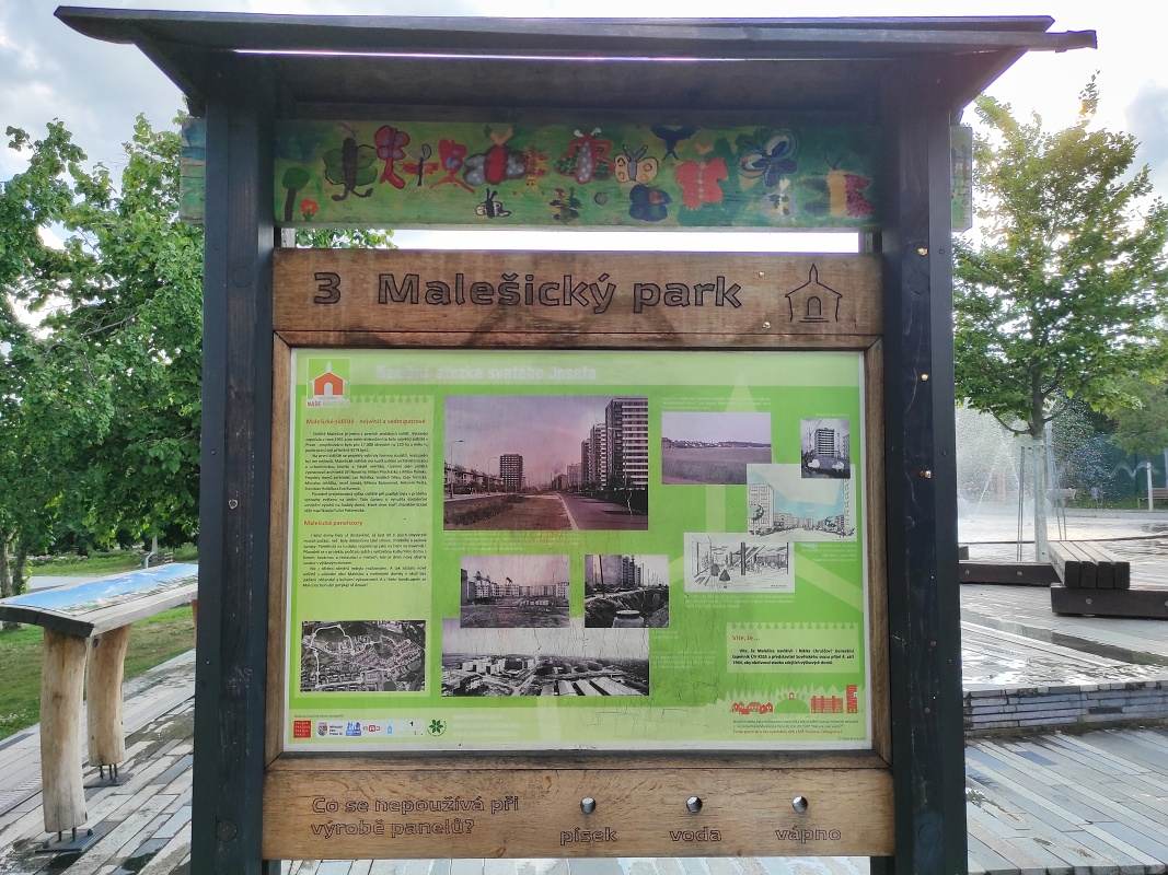 Malešický park - vstup od Malešíc