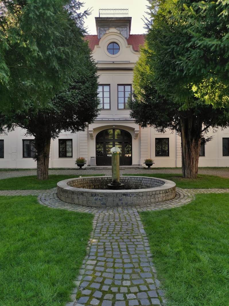 Trebišovský kaštieľ