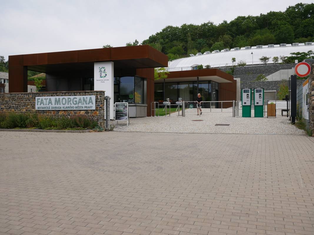 ... a mierim do skleníka FataMorgana