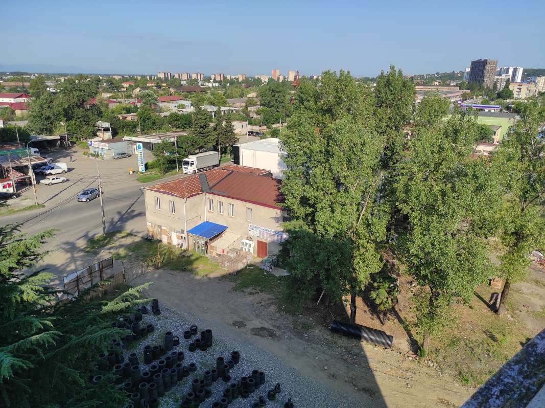 Vyhliadky z terasy hotela West Tower