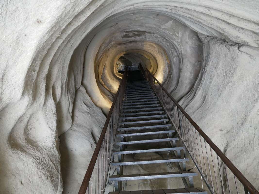 Uplisciche - tajný tunel do údolia