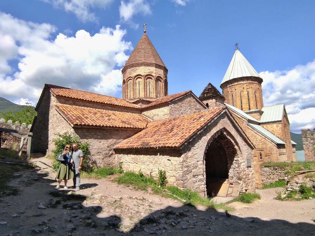 Pevnosť Ananuri pri priehrade Žinvali