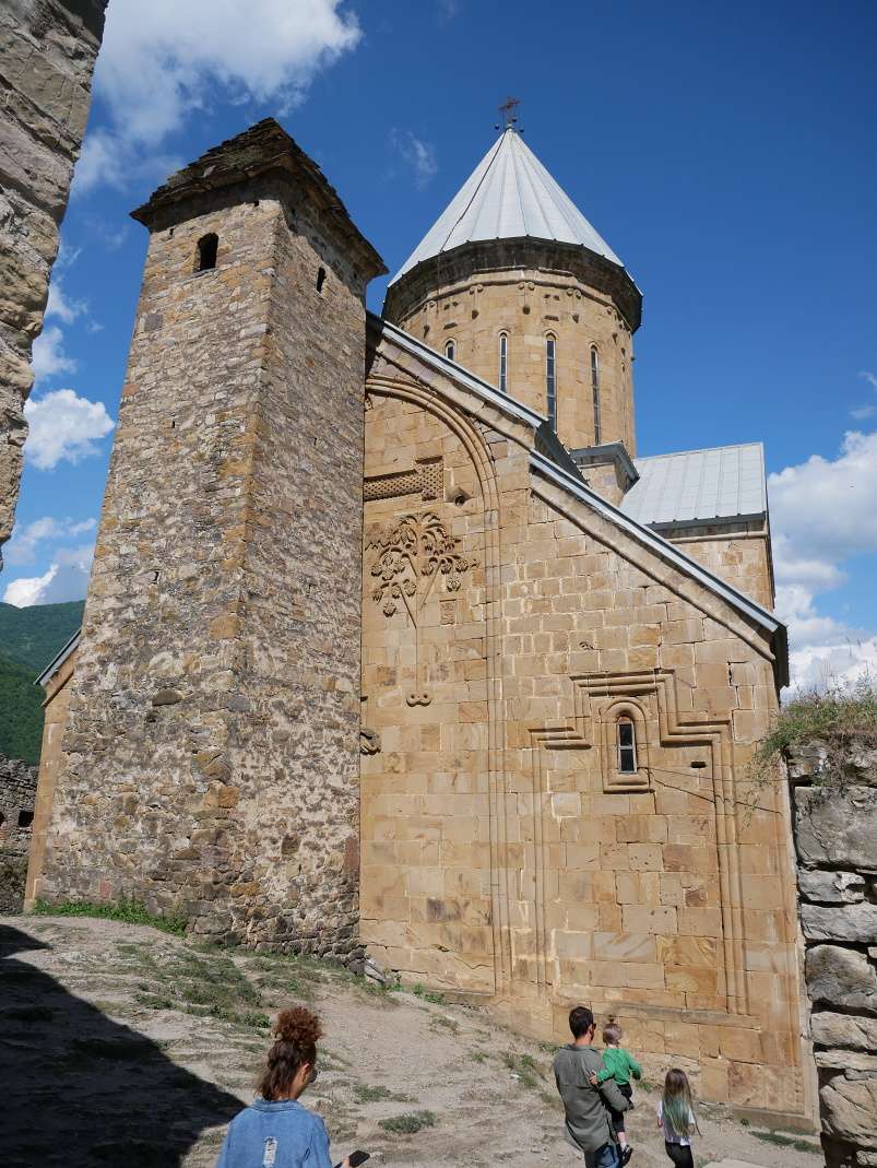 Pevnosť Ananuri pri priehrade Žinvali