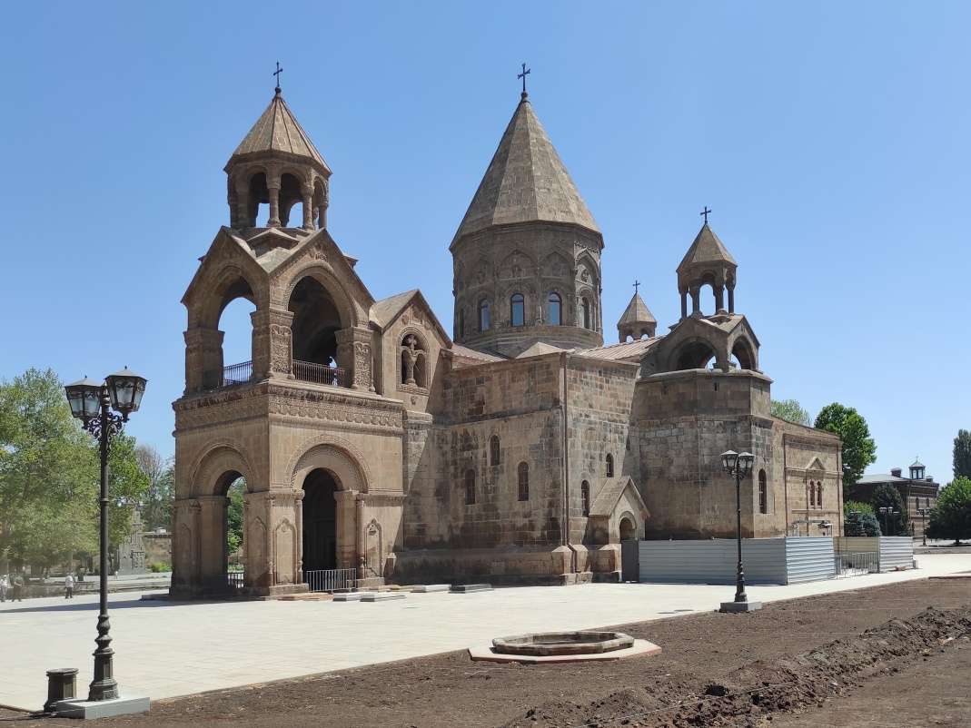 Katedrála Ečmiadzin