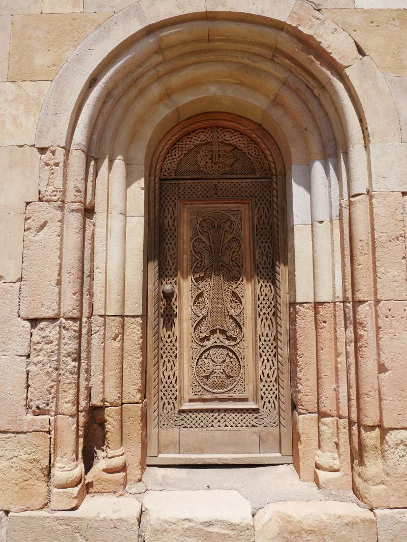 Noravank - kostol Surb Karapet, bočné dvere