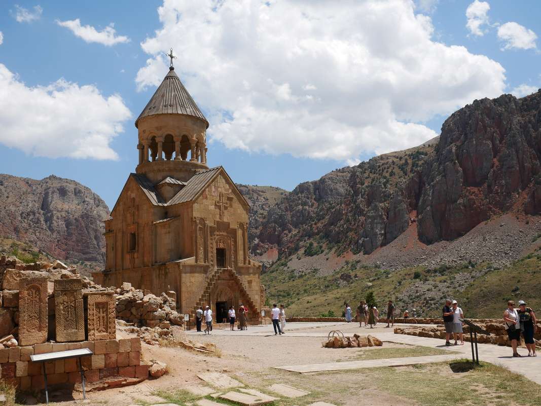 Noravank - kostol Surb Astvatsatsin