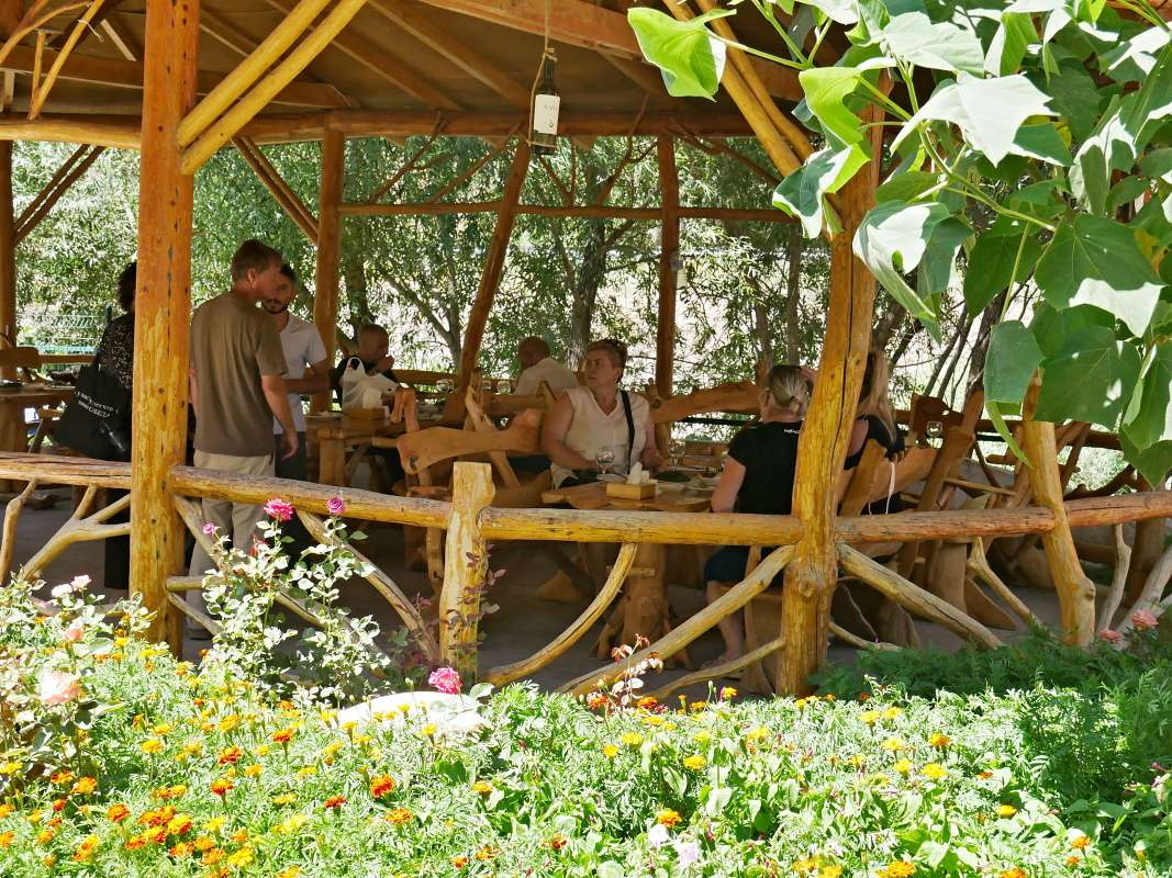 Reštaurácia Arpa Parnas Wine & Rest Valley v Areni