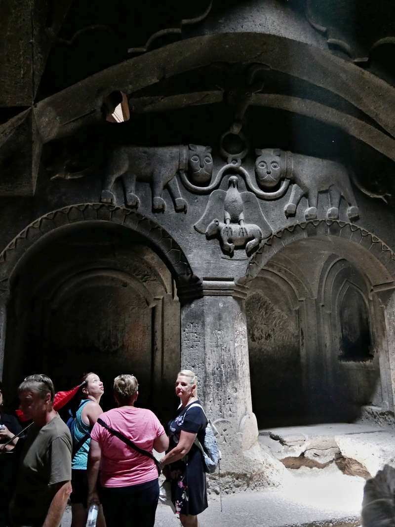 Geghard - Hlavný žamatun - Hrobka princa Prosha Khaghbakiana, r.1283