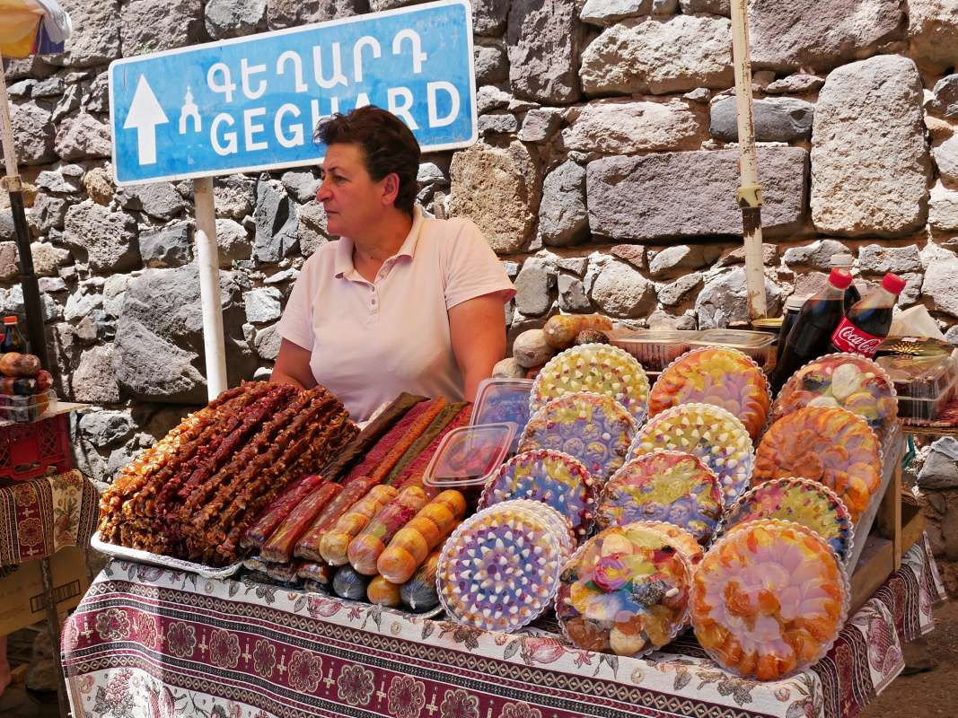Geghard - sujukhi a sušené ovocie
