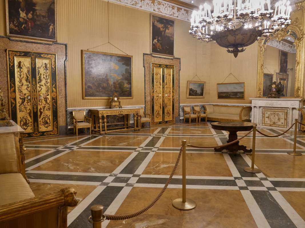 Kráľovnin tretí salón
