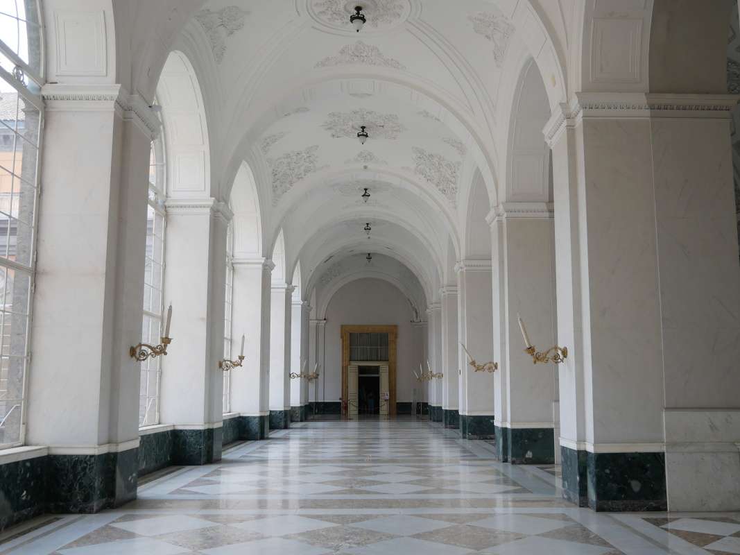 Chodby Kráľovského paláca