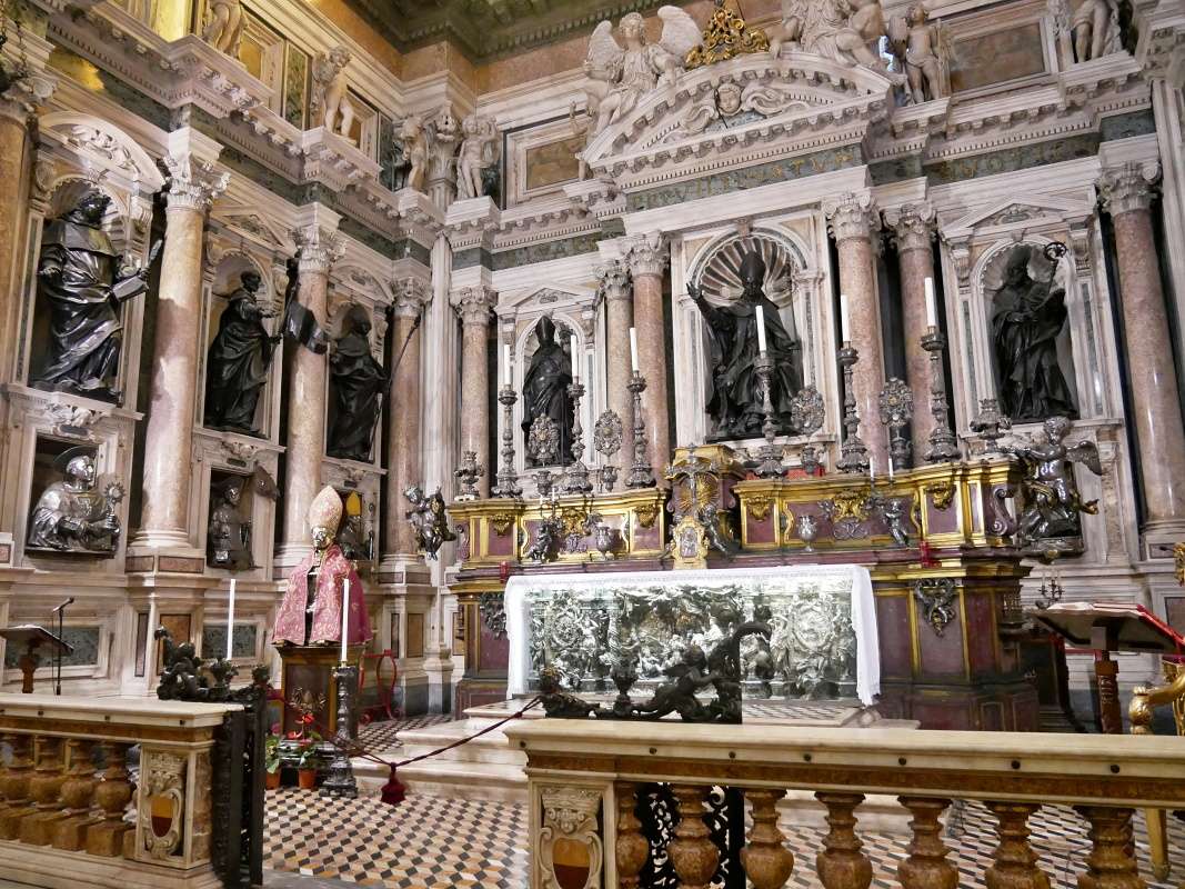 Neapolská katedrála - kaplnka san Gennaro