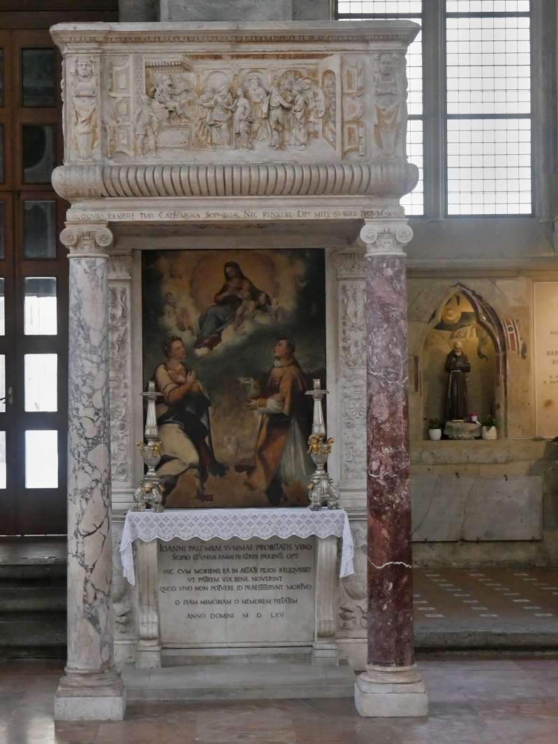 Kostol san Lorenzo Maggiore - oltár alebo kazateľnica?