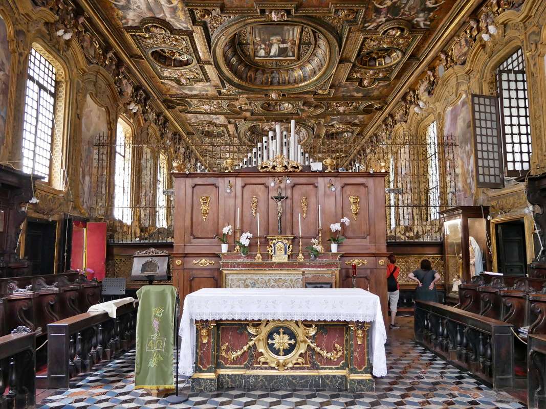 Kláštor San Gregorio Armeno - chór kostola pre mníšky, r.1632