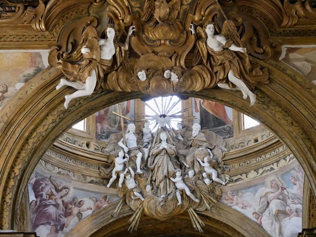 Kostol San Gregorio Armeno - detaily výzdoby kupoly, r. 1671