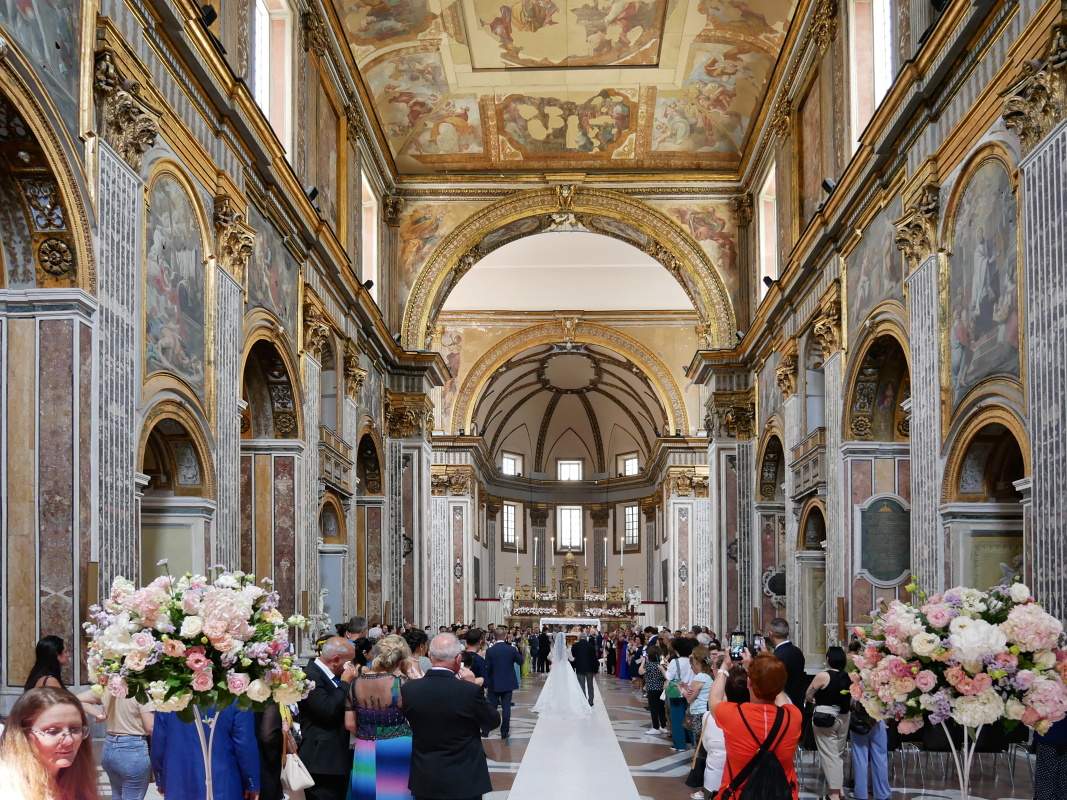 Kostol sv. Pavla (Basilica di San Paolo Maggiore) - hlavná loď