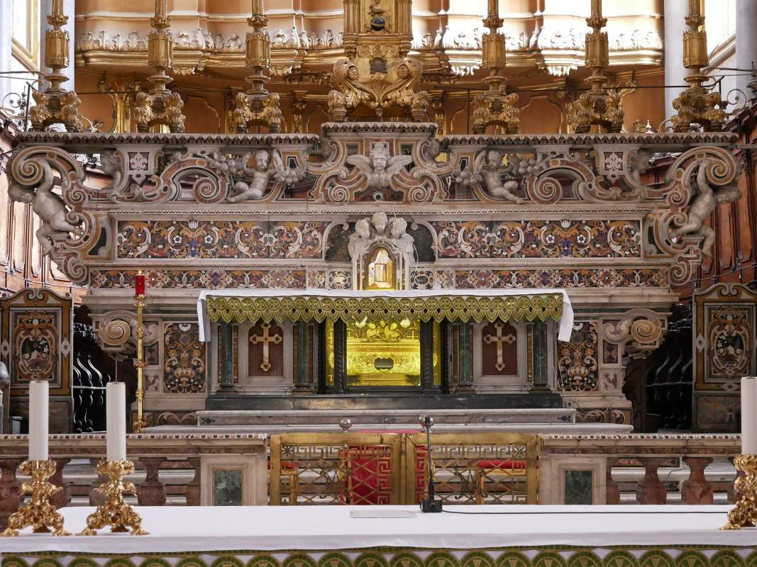 Kostol sv. Dominika - hlavný oltár