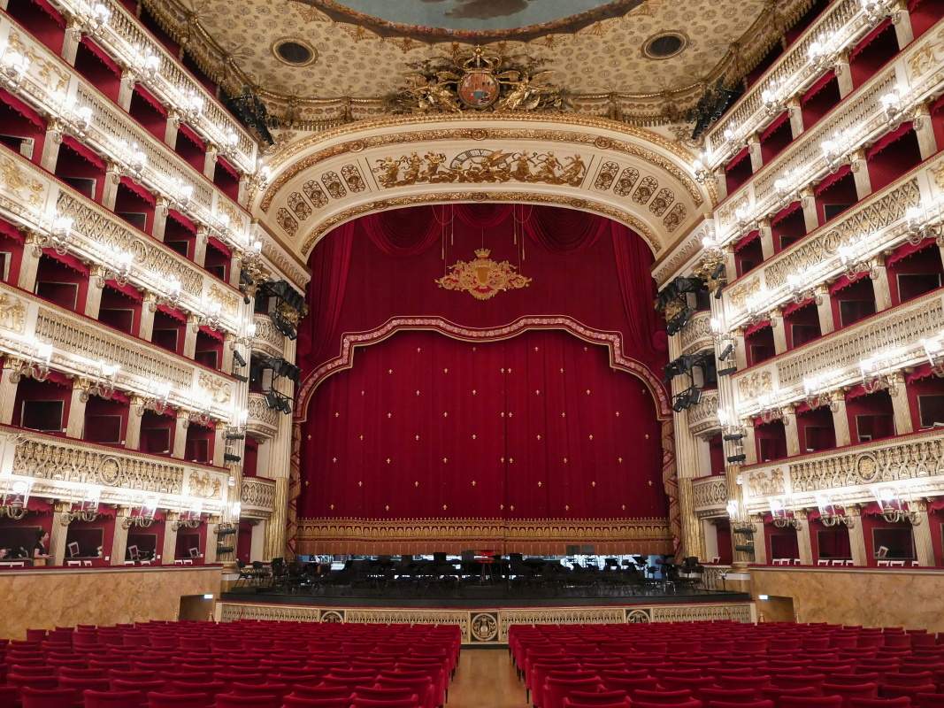 Divadlo San Carlo - javisko