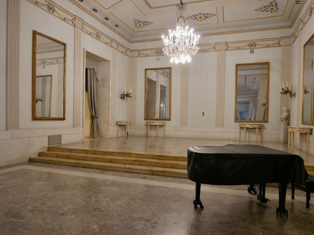 Divadlo San Carlo - vstupná sála