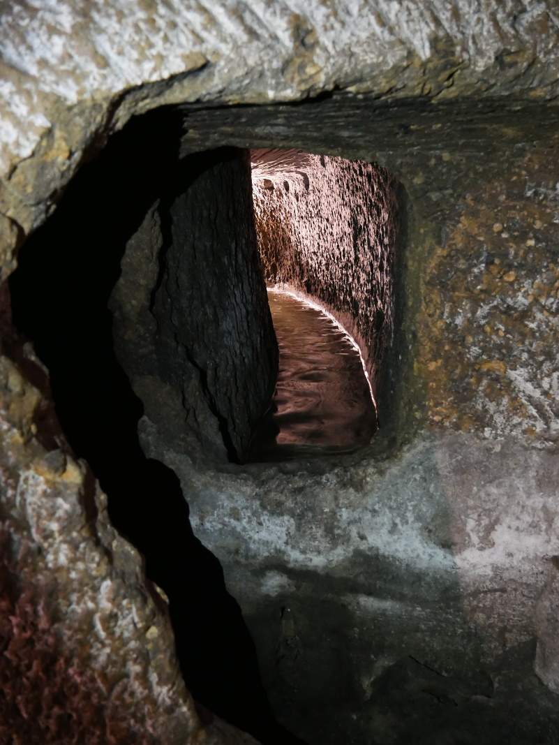 Napoli Sotterranea - zvyšok akvaduktu