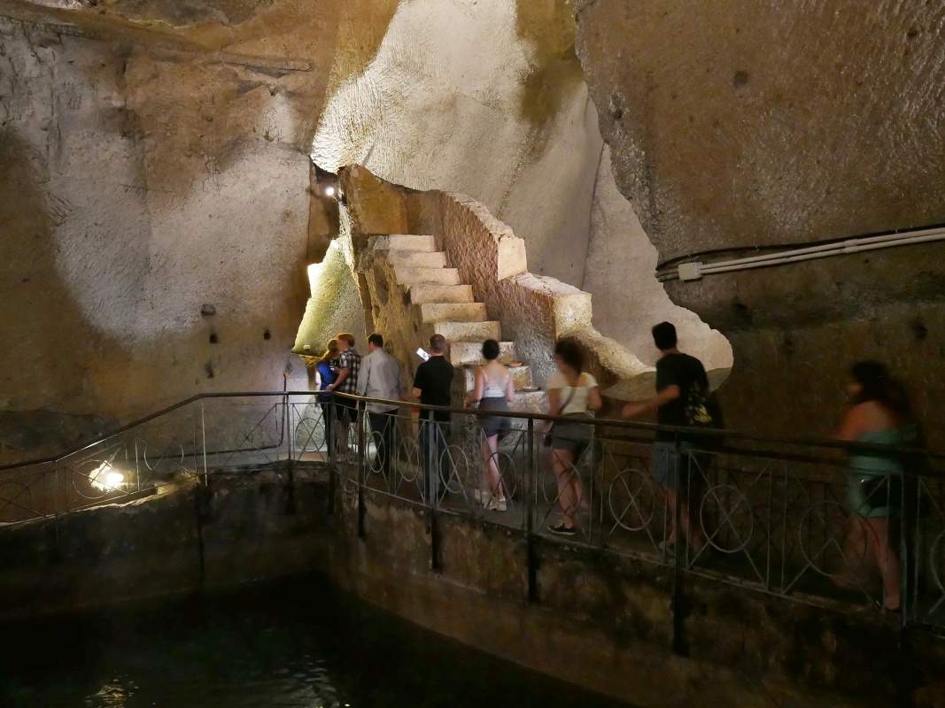 Napoli Sotterranea - cisterna