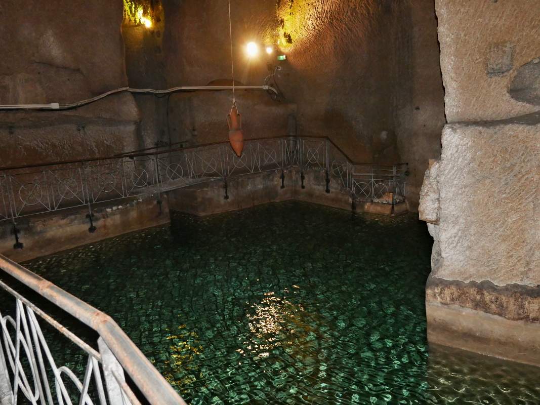 Napoli Sotterranea - cisterna