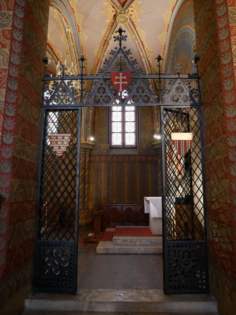 Matyášov kostol - Kaplnka najsv. trojice a hrobka kráľa Bélu III.