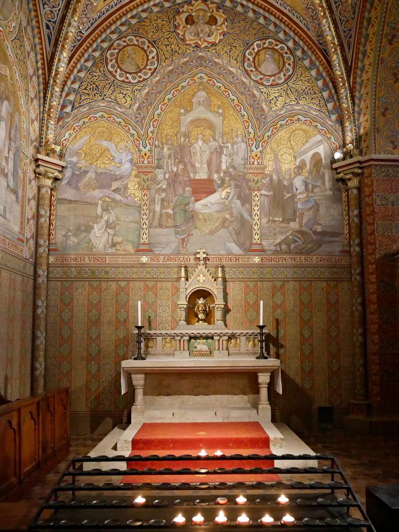 Matyášov kostol - Kaplnka sv. Ladislava, na konci ľavej lode