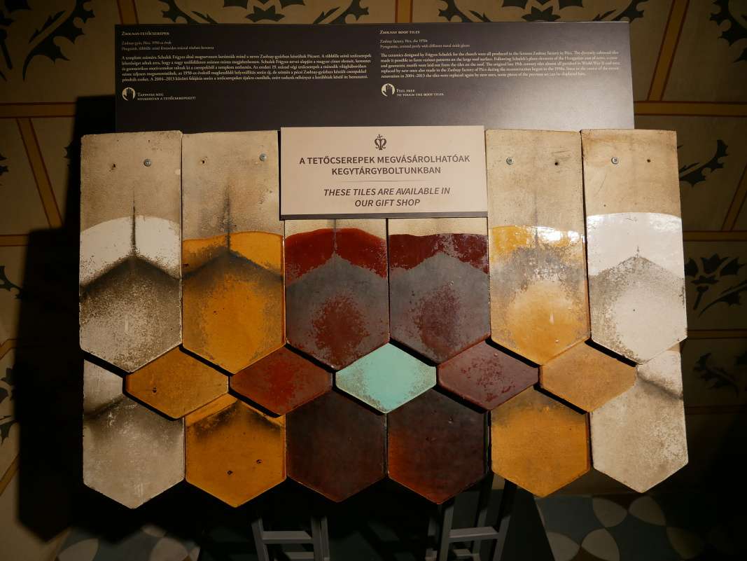 Matyášov kostol - múzeum, kachličky zo strechy