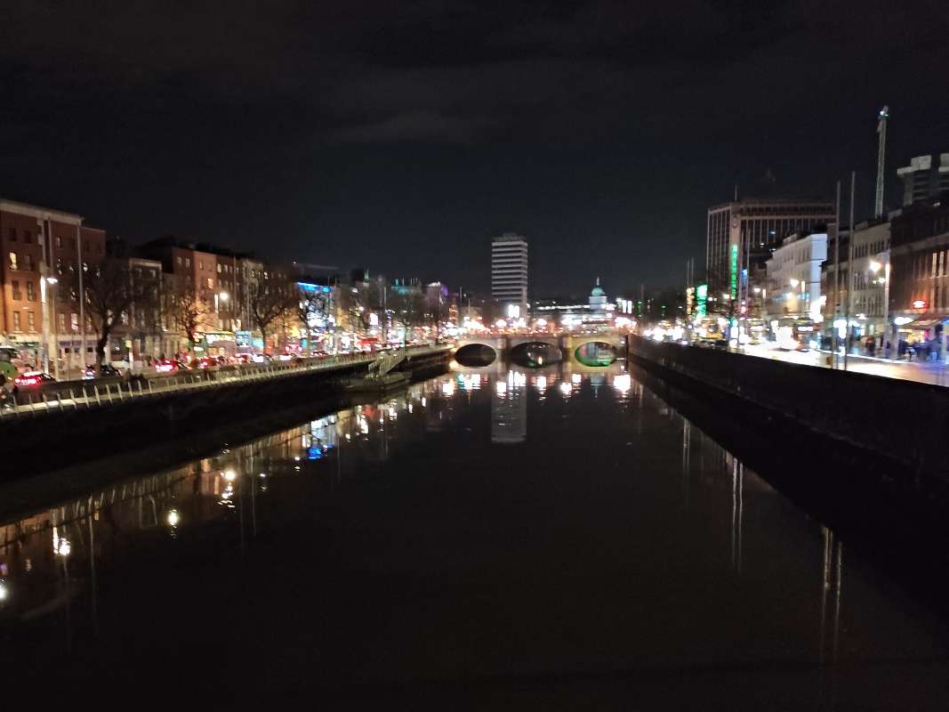 Rieka Liffey z Ha'penny Bridge