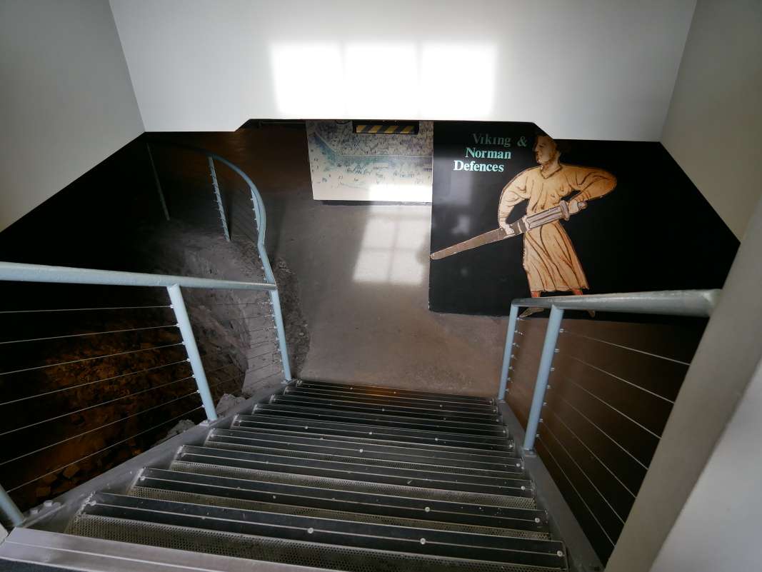 Dublinský zámok, do podzemia sa ide dole