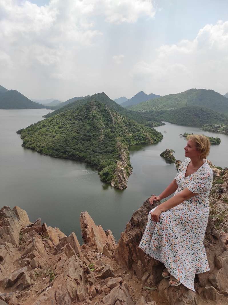 Vyhliadka Bahubali Hills pri jazere Badi